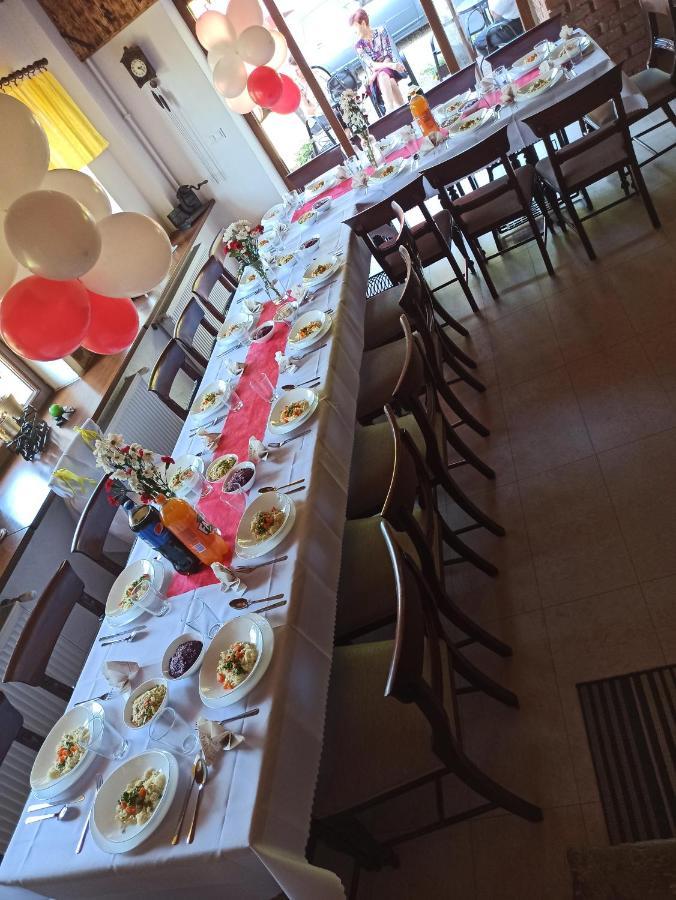 Stara Kuznia Radkow Hotel ภายนอก รูปภาพ